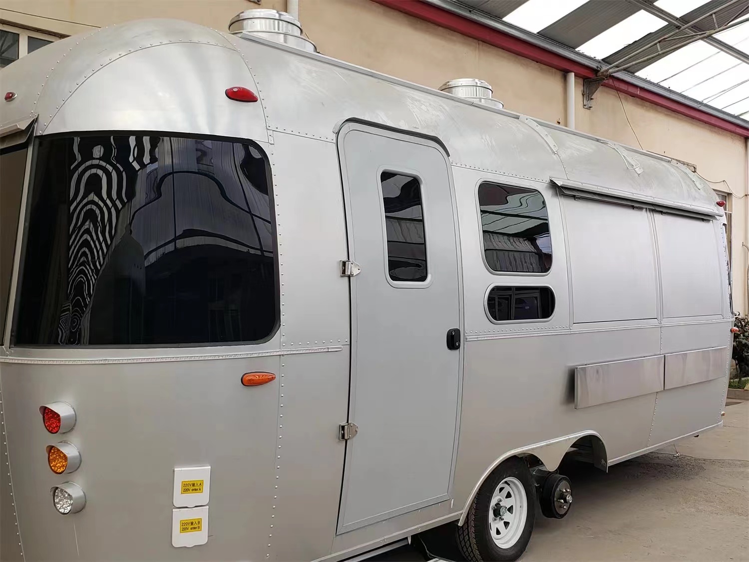 Buy Real USA Standard Food Truck For Your Business