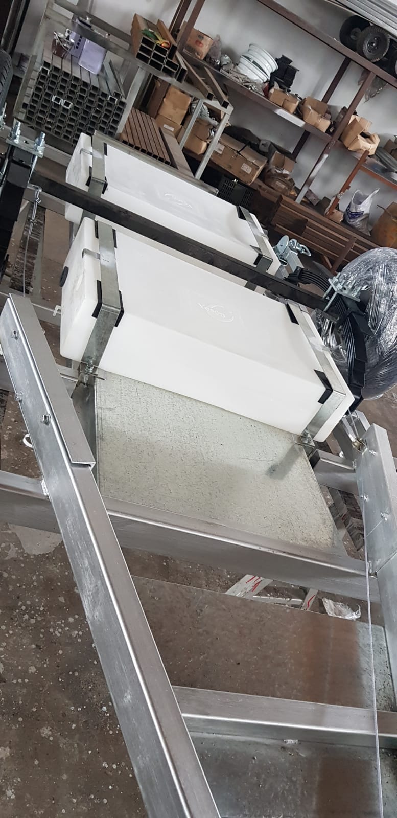 HOW TO BUILT AUSTRALIA STANDARD FOOD TRAILER?