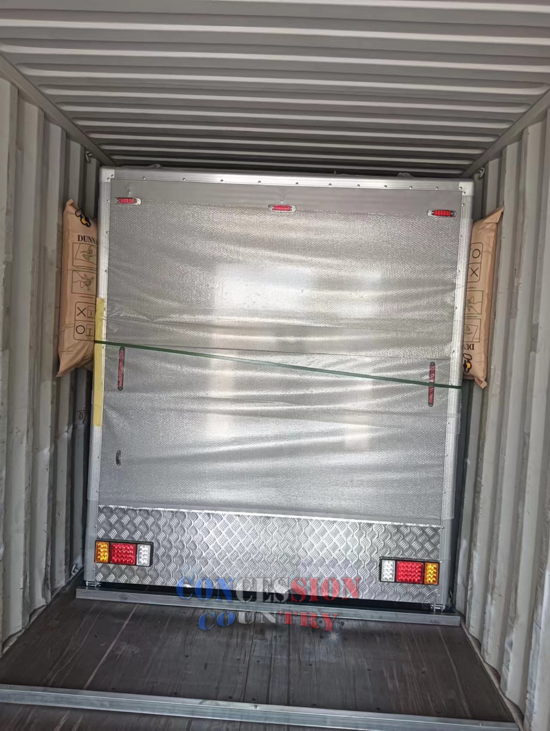 Container loading of restroom trailers(图5)