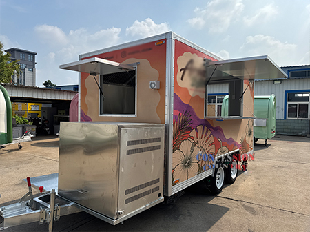 Custom food trailer with body wrap(图3)